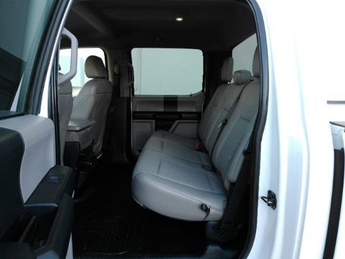 Used 2020 Ford F250 XL w/ Power Equipment Group image 17