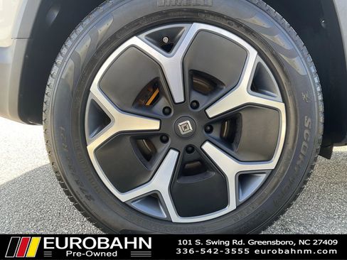 Used 2023 Rivian R1S Adventure AWD/4WD image 38