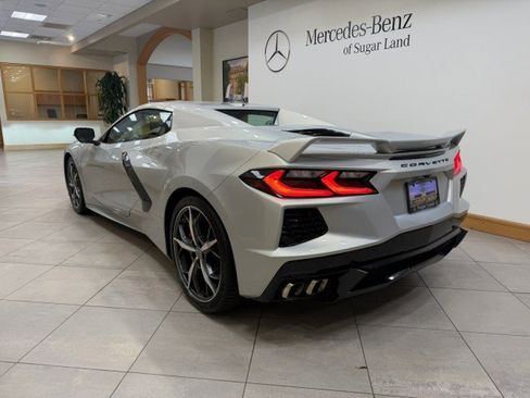 Used 2021 Chevrolet Corvette Stingray Premium Conv w/ Z51 Performance Package image 4