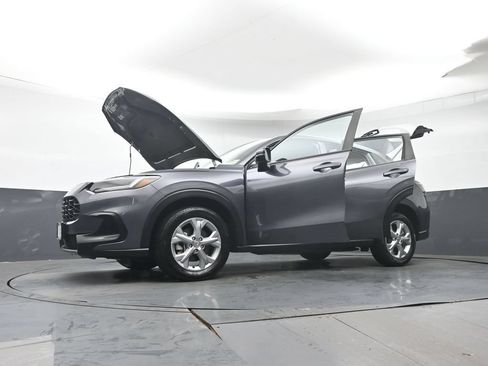Certified 2024 Honda HR-V LX image 42
