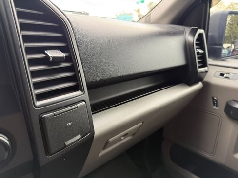 Used 2017 Ford F150 XL w/ Equipment Group 101A Mid image 40