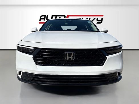 Used 2024 Honda Accord EX image 2