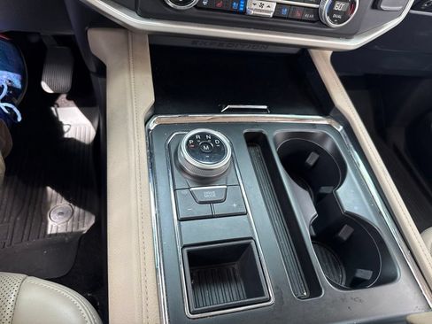 Used 2023 Ford Expedition XLT RWD image 37