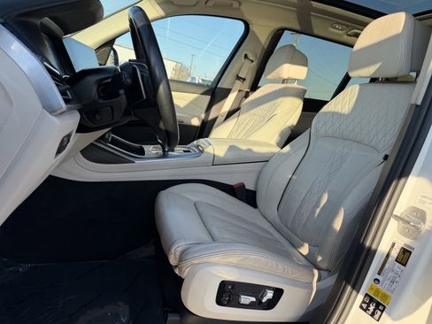 Used 2020 BMW X7 xDrive40i w/ Premium Package image 27