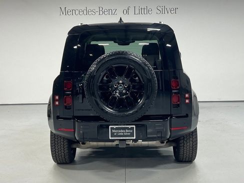 Used 2024 Land Rover Defender 110 S image 4