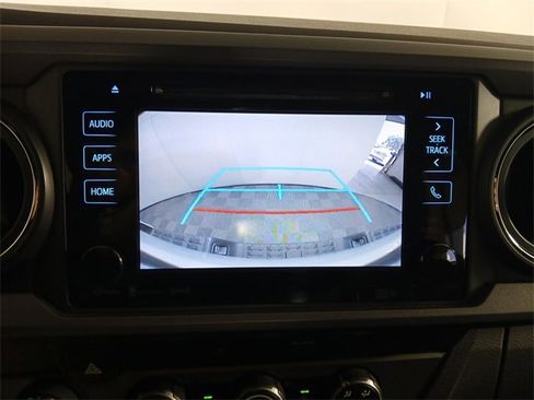 Used 2019 Toyota Tacoma TRD Off-Road image 14