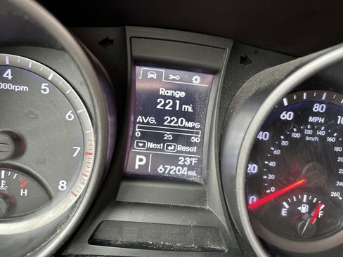 Used 2015 Hyundai Santa Fe Sport w/ Option Group 02 image 17