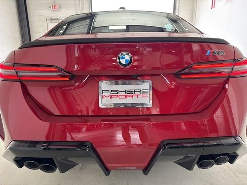 Used 2025 BMW M5 w/ Carbon Package image 8