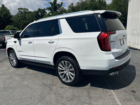 Used 2024 GMC Yukon Denali w/ Advanced Technology Package AWD/4WD image 8