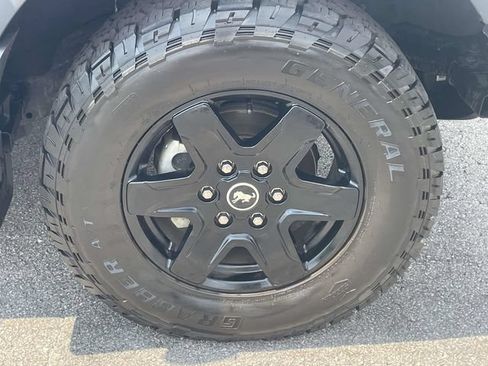 Used 2024 Ford Bronco Black Diamond AWD/4WD image 8