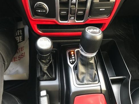 Used 2019 Jeep Wrangler Unlimited Sport S image 14