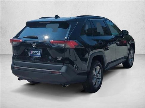 Used 2023 Toyota RAV4 XLE image 5