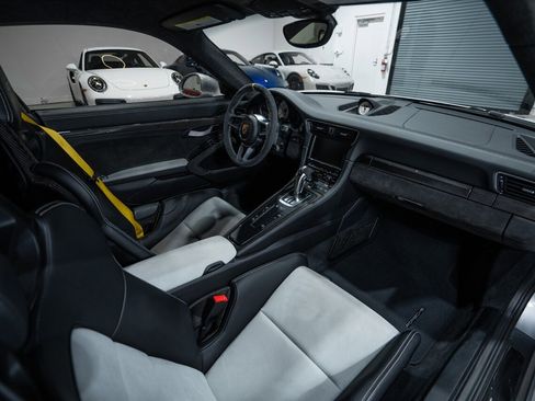 Used 2016 Porsche 911 GT3 RS RWD image 30