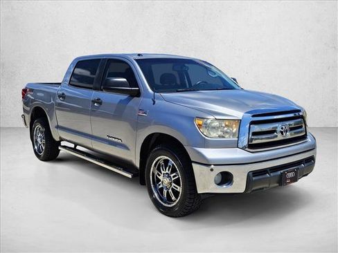 Used 2013 Toyota Tundra 2WD CrewMax w/ SR5 Pkg image 3