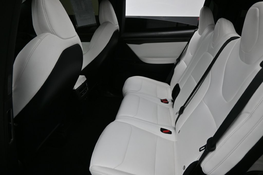 Used 2020 Tesla Model X Performance AWD/4WD image 7