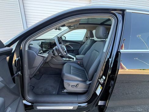 Used 2025 Audi Q5 Premium w/ Convenience Package AWD/4WD image 16