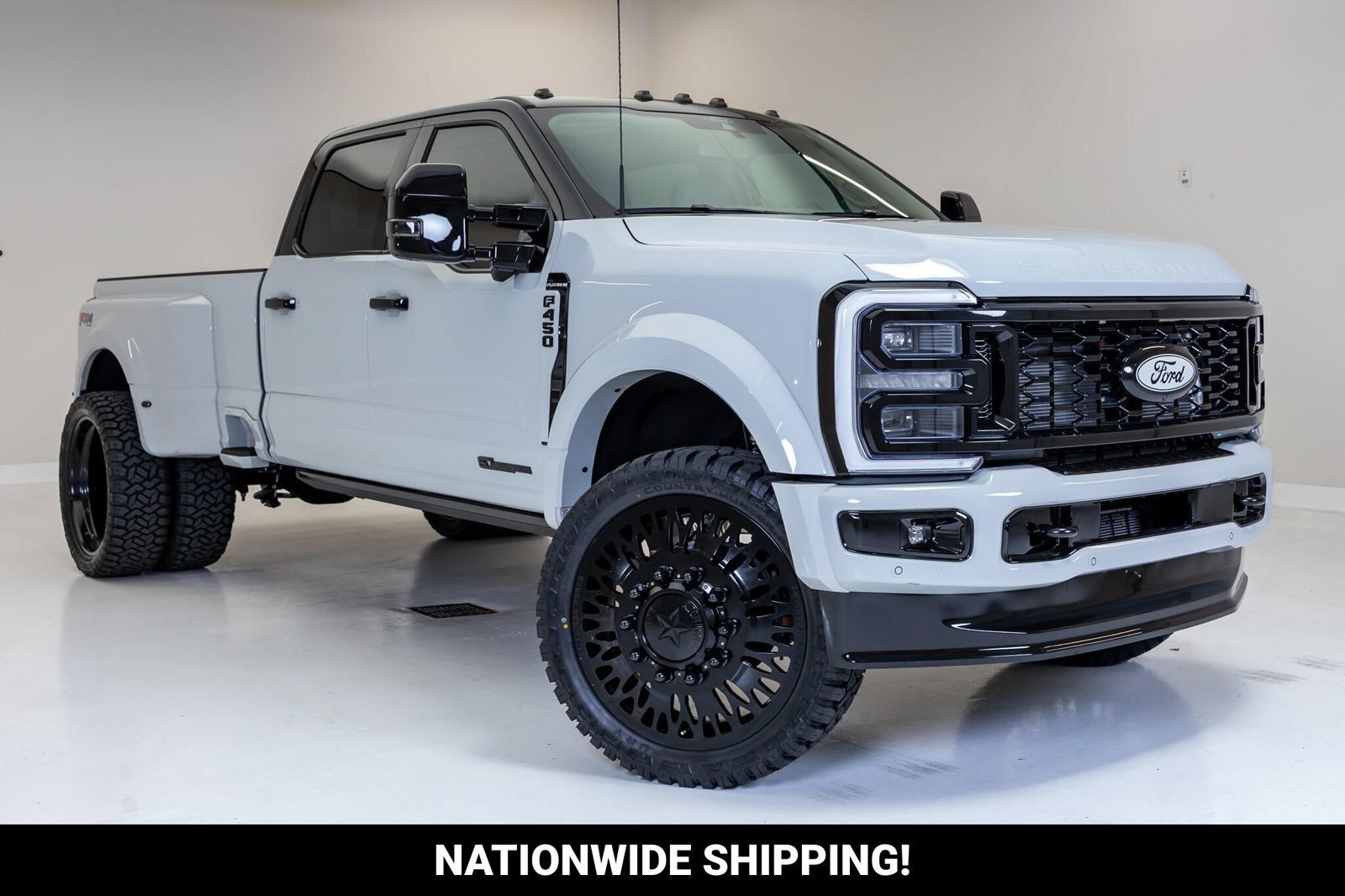 Used 2026 Ford F450 Platinum w/ Platinum Plus Package AWD/4WD image 1