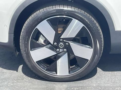 Used 2023 Volvo C40 P8 Recharge Ultimate AWD/4WD image 8