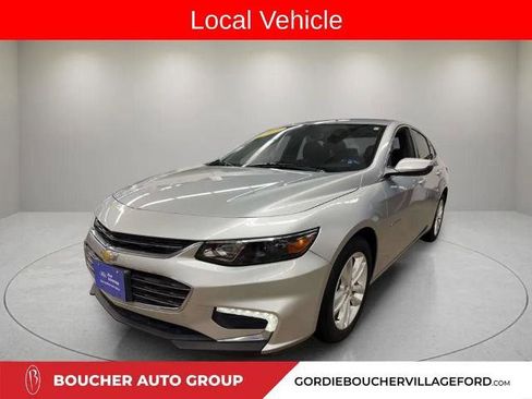 Used 2018 Chevrolet Malibu LT image 2