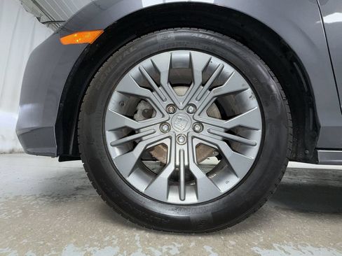 Used 2025 Honda Odyssey Touring image 15