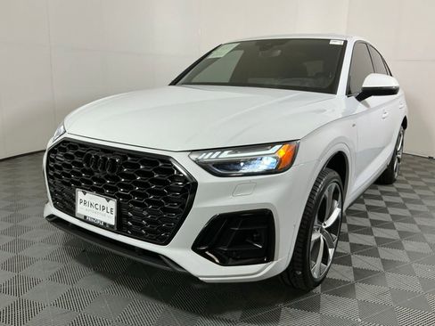 Used 2023 Audi Q5 2.0T Prestige w/ Prestige Package AWD/4WD image 2
