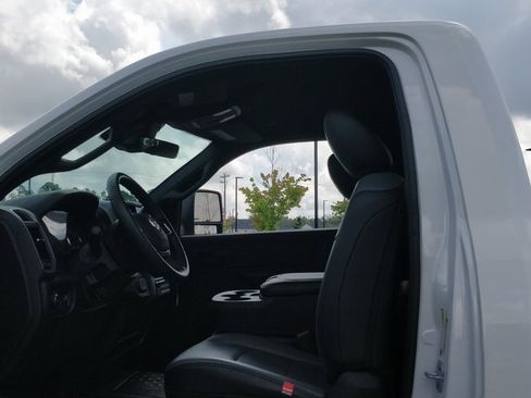 New 2025 RAM 4500 Tradesman w/ Chrome Appearance Group image 27