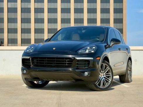 Used 2016 Porsche Cayenne S AWD/4WD image 1