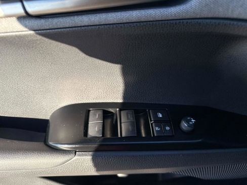 Used 2025 Toyota Camry LE image 19