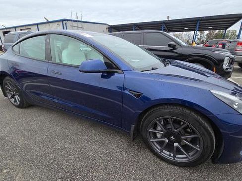 Used 2021 Tesla Model 3 Long Range image 2