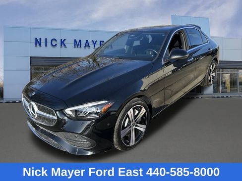 Used 2025 Mercedes-Benz C 300 4MATIC Sedan image 3