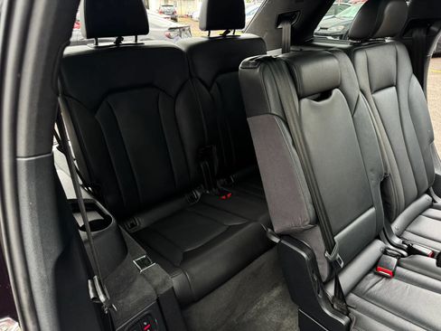 Used 2017 Audi Q7 3.0T Prestige AWD/4WD image 36