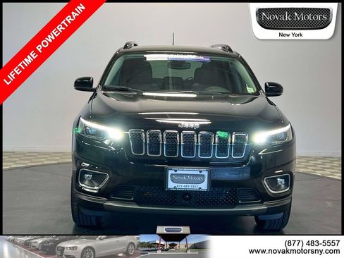 Used 2022 Jeep Cherokee Limited w/ Mopar Interior Package AWD/4WD image 2