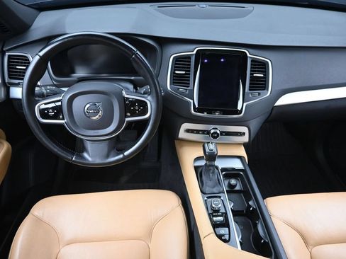 Used 2017 Volvo XC90 T6 Momentum w/ Vision Package AWD/4WD image 15
