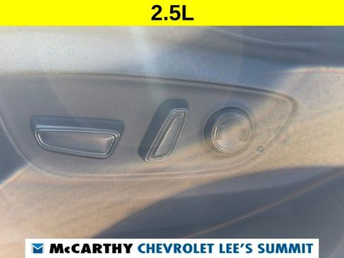 Used 2024 Toyota RAV4 XLE FWD image 40