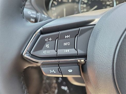 New 2025 MAZDA CX-5 AWD 2.5 S w/ Premium Plus Pkg image 6