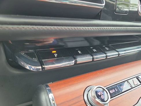 Used 2024 Lincoln Aviator Reserve image 23