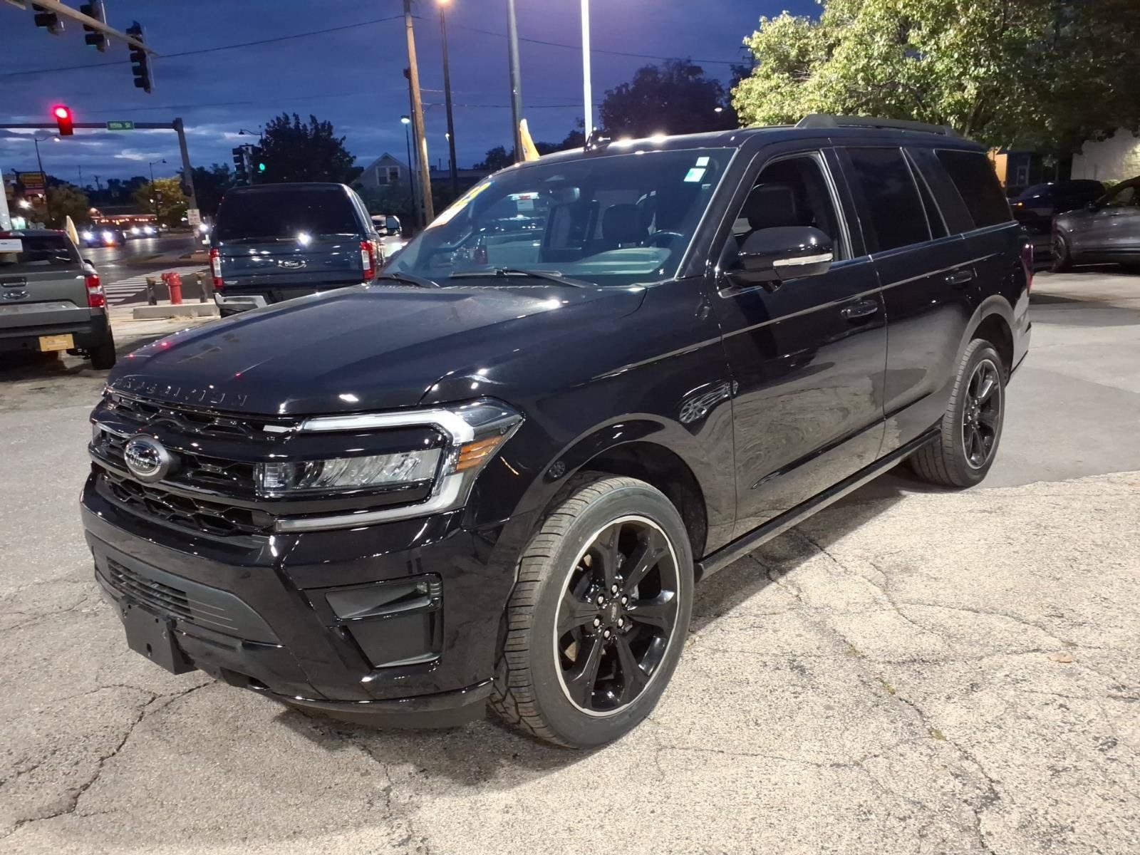 Certified 2023 Ford Expedition Limited AWD/4WD image 7