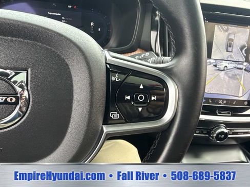 Used 2025 Volvo V60 B5 Cross Country Plus AWD/4WD image 30