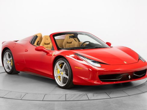 Used 2014 Ferrari 458 Spider RWD image 10