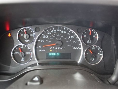 Used 2023 Chevrolet Express 2500 w/ Driver Convenience Package image 16