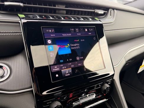 New 2025 Jeep Grand Cherokee Laredo X image 12