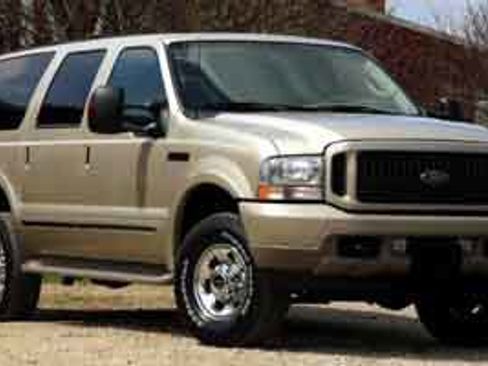Used 2004 Ford Excursion Limited RWD image 1