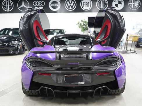 Used 2017 McLaren 570S Coupe RWD image 13