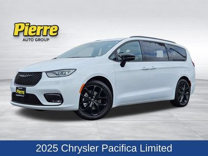 Used 2025 Chrysler Pacifica Limited