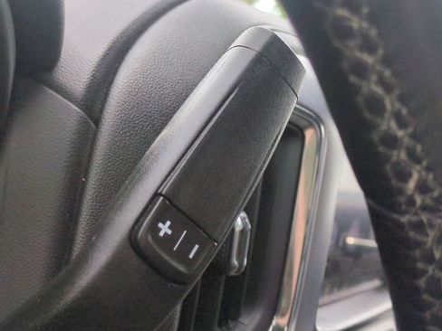 Used 2022 GMC Sierra 1500 SLT w/ SLT Premium Plus Package image 32