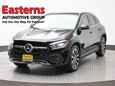 Used 2021 Mercedes-Benz GLA 250 4MATIC image 1