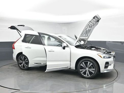 Used 2023 Volvo XC60 B5 Plus w/ Protection Package Premier image 52