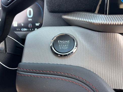 New 2026 Ford Explorer Active w/ Active Comfort Package image 28