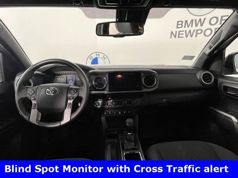 Used 2019 Toyota Tacoma TRD Off-Road image 8