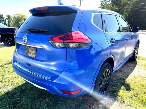 Used 2017 Nissan Rogue S FWD image 9